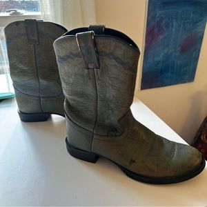 Justin, women’s leather green/blue Western Boots size 8 1/2 B style L4610